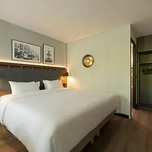 *** Otel Campanile & Restaurant Zuid-oost Hollanda